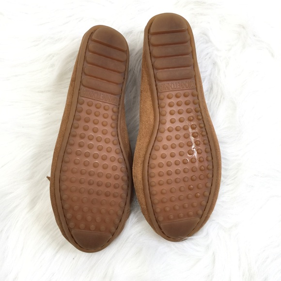 Minnetonka Moccasins Woven Aztec Print Slip On - Picture 8 of 8